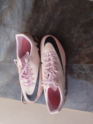 Zapatos de Fútbol Nike Rosados Originales