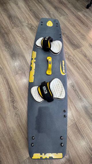 Tabla Kitesurf SHAPE 26punta  38centro x 146 cm L