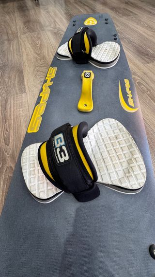 Tabla Kitesurf SHAPE 26punta  38centro x 146 cm L