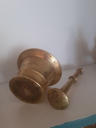 Almirez de bronce