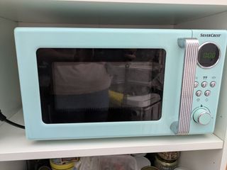 Microondas SilverCrest azul retro