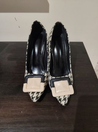 Zapatos de tacón con estampado