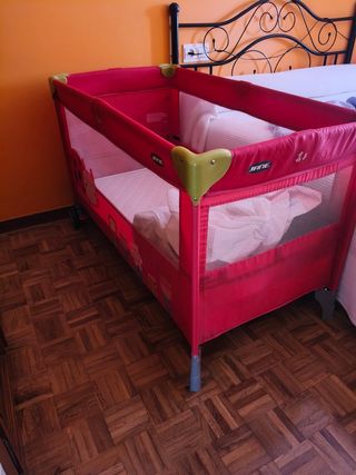 Cuna de viaje Jane color rojo