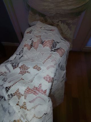 Vestido de encaje blanco para ocasiones especiales