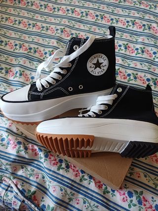 Zapatillas negras plataforma suela dentada