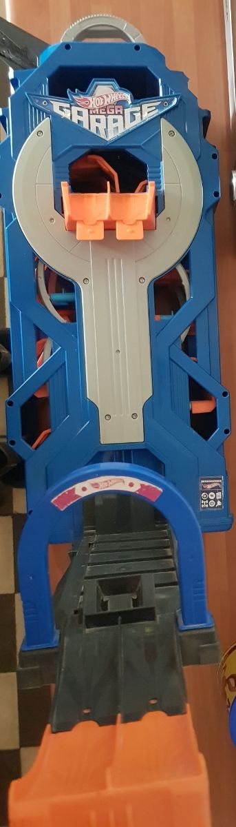 Mega Garage Hot Wheels
