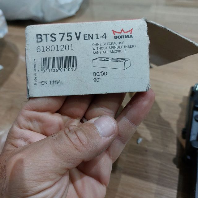 Chiudiporta a pavimento Dorma BTS 75V