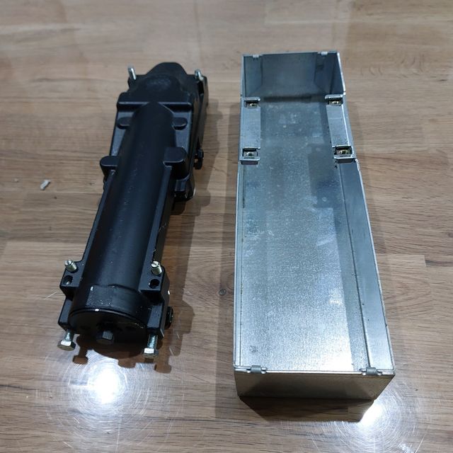 Chiudiporta a pavimento Dorma BTS 75V