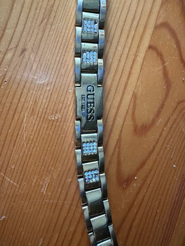 Pulsera Guess Dorada con Cristales