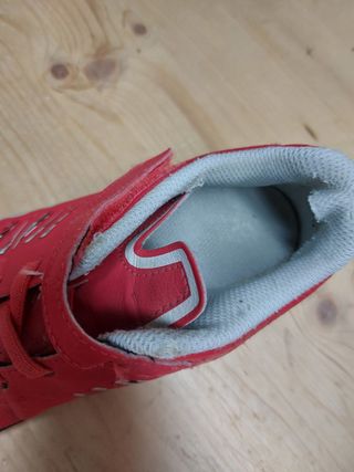 Bambas fútbol sala Decathlon rojas