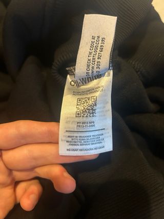 Felpa Off-White Nera con Foglie