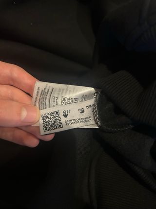 Felpa Off-White Nera con Foglie