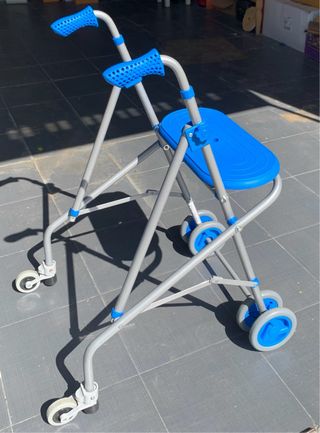 Andador para mayores con asiento PRIM AL3G