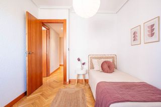 Piso en venta en Romareda en Zaragoza