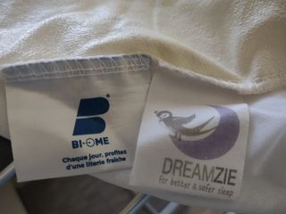Colchón cuna viscoelástico Dormideo + protectores 