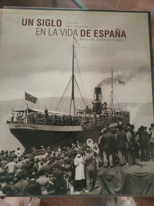 Libro Historia España Siglo XX Ilustrado