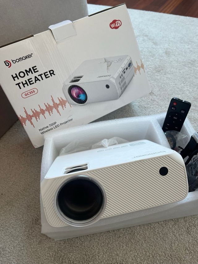 Proyector Bomaker Home Theater GC355 Blanco