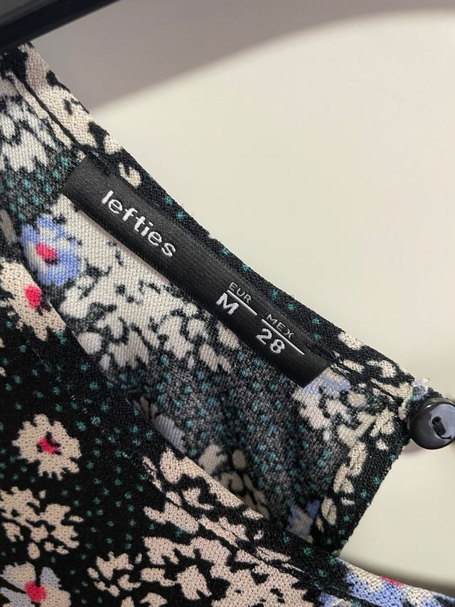 Vestido floral Lefties Talla M