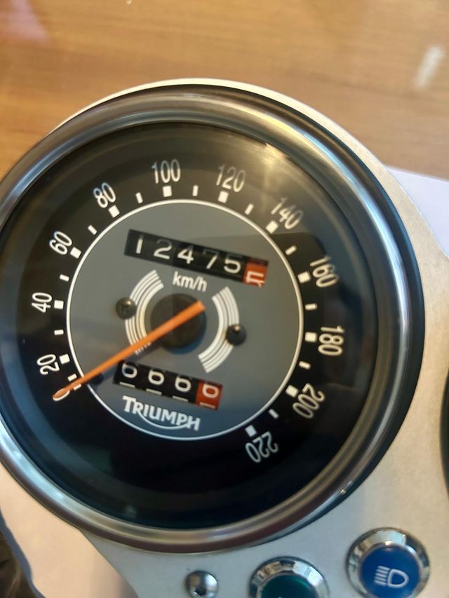 Strumentazione Triumph Bonneville T100 Carburatori