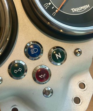 Strumentazione Triumph Bonneville T100 Carburatori