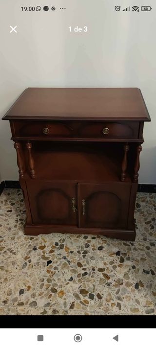 Mueble auxiliar ó TV madera marrón