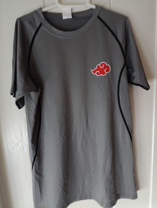 Camiseta y pantalón corto deportivo