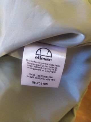 Cortavientos Ellesse x Staple