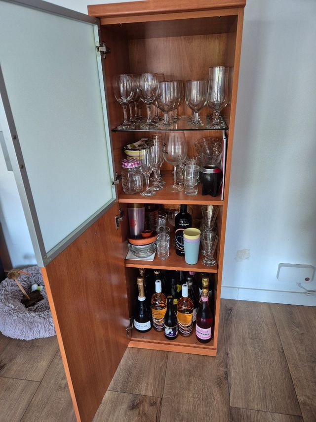 Mueble TV con cristalero