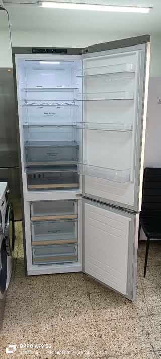 NEVERA COMBI L.G NO FROST ENERGÍA A+++