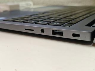 Samsung Galaxy Book4 - i5 120U 8/512GB