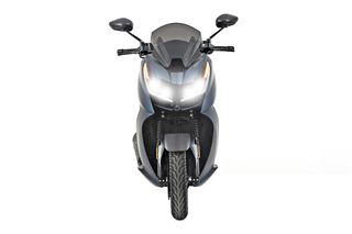 Zontes 125D con Baúl, Seguro y Garantía 5 AÑOS