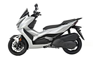 Zontes 125D con Baúl, Seguro y Garantía 5 AÑOS