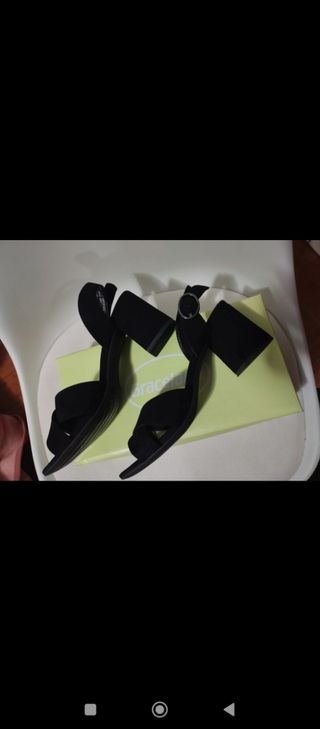 Sandalias Graceland tacón negro