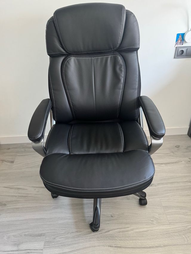 Silla de Oficina/Gamer Negra y Plateada