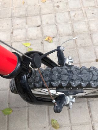 Bicicleta infantil roja BTWIN