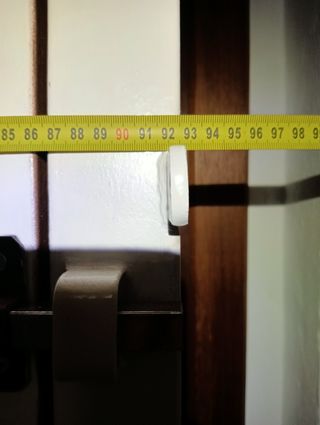 Puerta  exterior de hierro, acero.