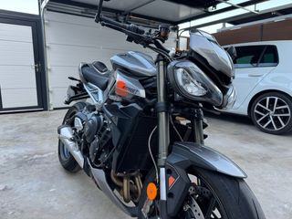 Triumph Street Triple RS 2024