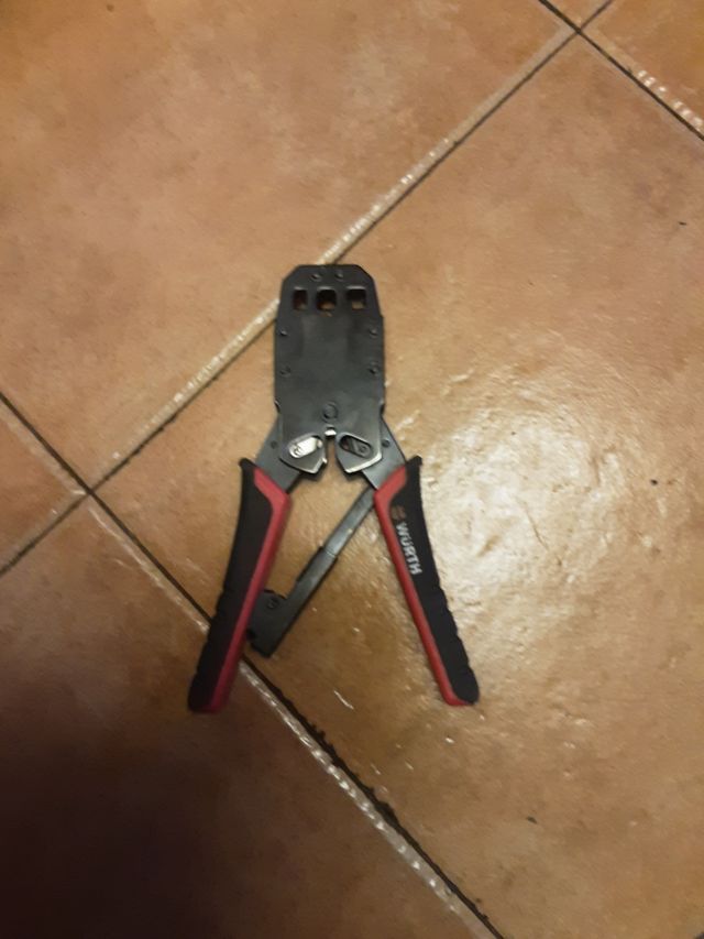 Crimpadora Wurth y conectores