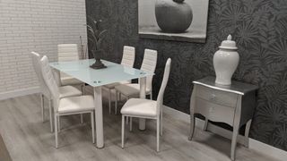 Mesa de cristal con 6 sillas blancas