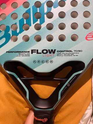 Pala de pádel Bullpadel Flow Light