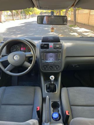 Volkswagen Golf 2004
