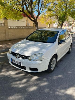Volkswagen Golf 2004
