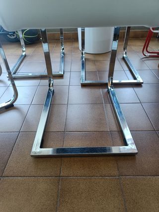 4 Sillas de Comedor Blancas