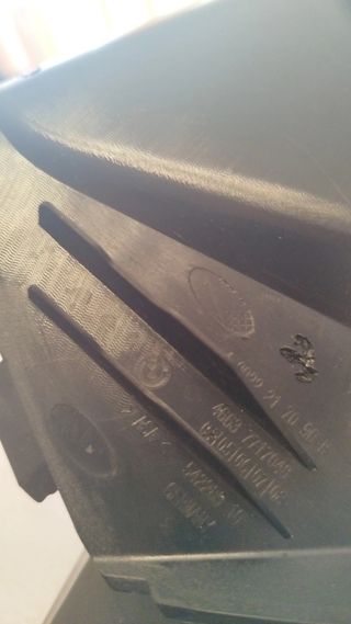 Tapa interior derecha S1000XR K49