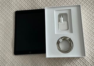 Apple iPad 6.ª Gen 9.7 32GB WiFi Plata