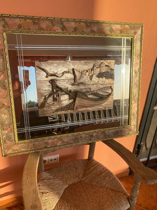 Cuadro Espejo Madera Metal 
Medidas  84 an x 70 al