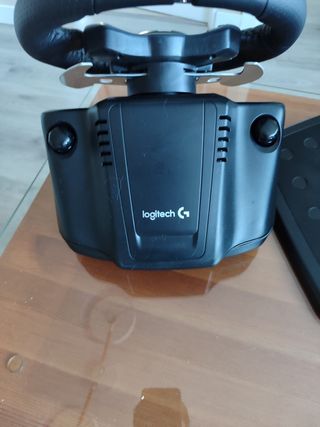 Volante Logitech G920+Pedales para Xbox.