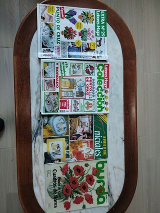 Libros: Ganchillo, Macramé y Punto de cruz.