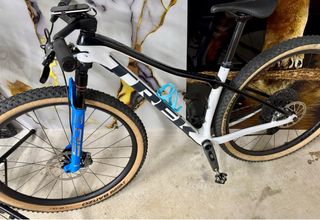 Trek Procaliber 9.7 GX AXS Ruedas Carbono