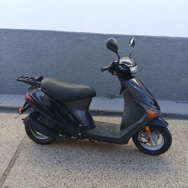 Hyosung Scooter Negro